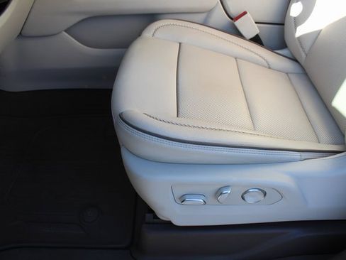 Used 2023 GMC Yukon Denali w/ Denali Reserve Package image 44