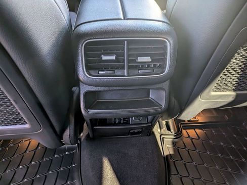 Used 2022 Mercedes-Benz GLE 450 4MATIC image 21