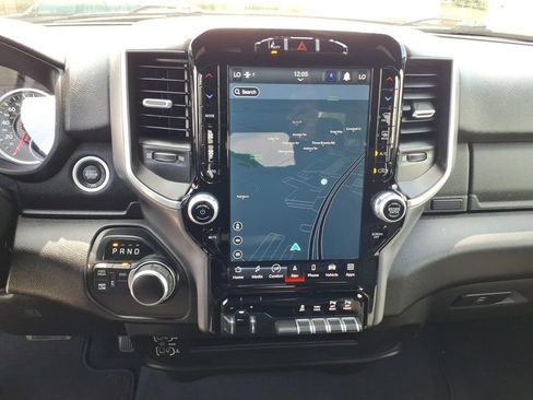 Certified 2024 RAM 2500 Big Horn w/ Night Edition AWD/4WD image 7