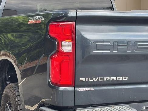 Used 2020 Chevrolet Silverado 1500 Custom Trail Boss w/ Custom Convenience Package AWD/4WD image 29