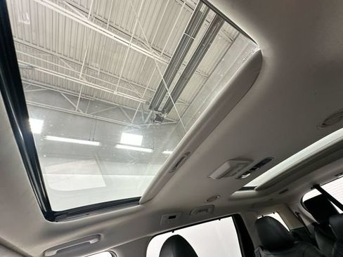 Used 2024 Kia Carnival SX Prestige FWD image 17
