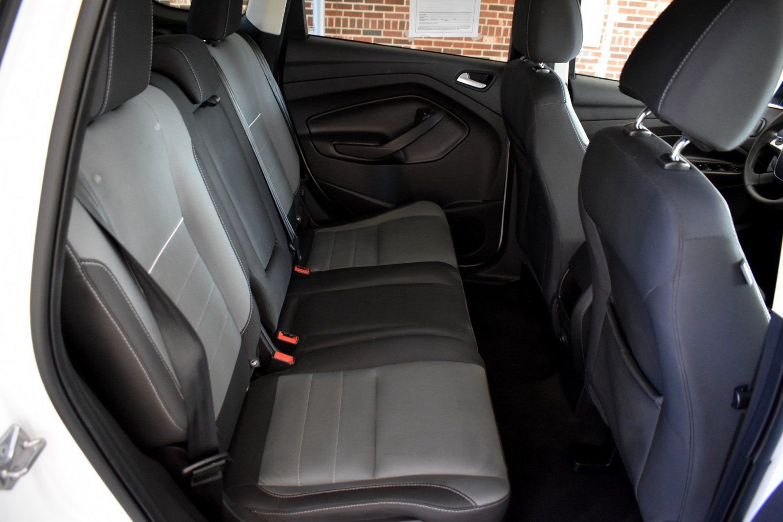 Used 2015 Ford Escape SE FWD image 37