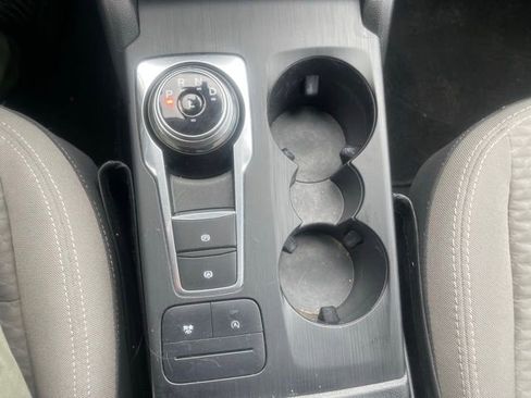 Used 2021 Ford Escape SE w/ Convenience Package image 26