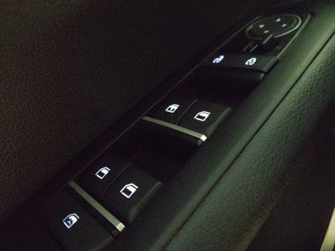 Used 2025 Kia Soul LX w/ LX Technology Package image 27