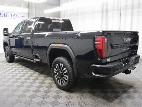 Used 2024 GMC Sierra 2500 Denali w/ Technology Package image 5