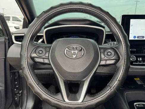 Used 2025 Toyota Corolla XSE FWD image 14