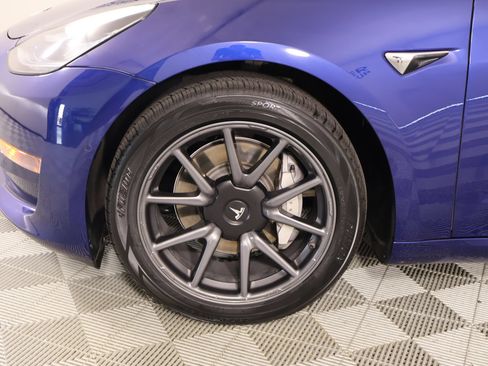 Used 2019 Tesla Model 3 Standard Range RWD image 16