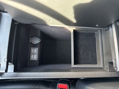 Used 2024 Lexus ES 350 w/ Accessory Package (Z1) image 26