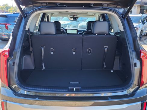 New 2025 Kia Telluride S image 4