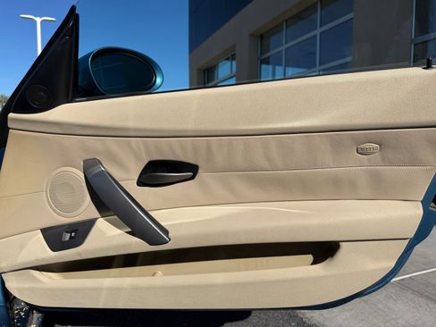 Used 2003 BMW Z4 2.5i image 16