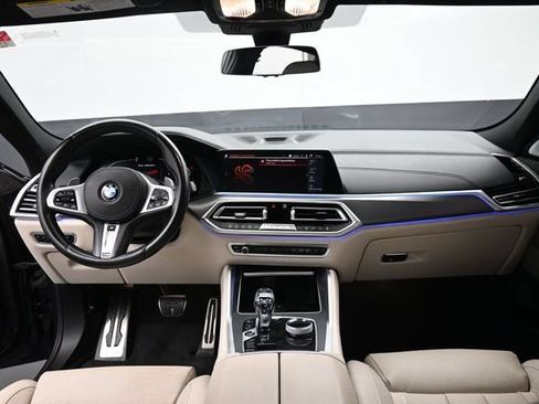 Used 2021 BMW X6 M50i w/ Executive Package AWD/4WD image 25