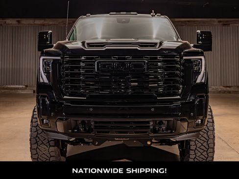 Used 2025 GMC Sierra 3500 Denali w/ Denali Reserve Package image 4