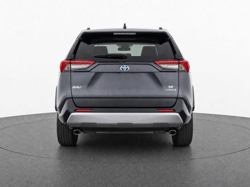 Used 2023 Toyota RAV4 SE AWD/4WD image 4