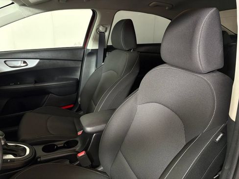 Used 2024 Kia Forte LXS w/ LXS Technology Package FWD image 21