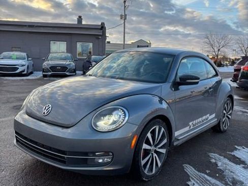 Used 2012 Volkswagen Beetle 2.0T image 3