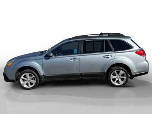 Used 2014 Subaru Outback 2.5i Limited w/ Moonroof Package image 2