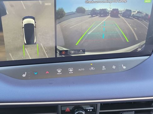 New 2026 Nissan Leaf Platinum+ w/ Cargo Package (Platinum+) image 8