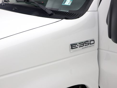 Used 2023 Ford E-350 and Econoline 350 Super Duty w/ Power Windows & Locks Group RWD image 31