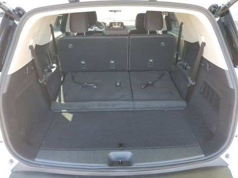 New 2025 Nissan Pathfinder SV w/ Black Appearance Package image 5