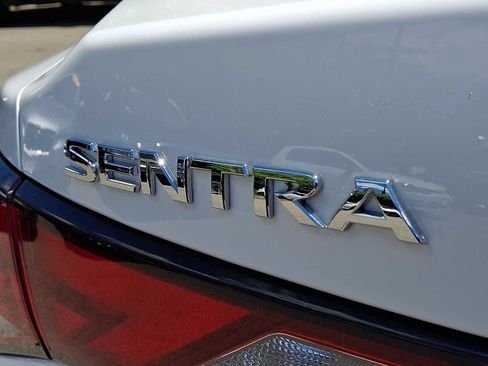 Used 2021 Nissan Sentra SV FWD image 29