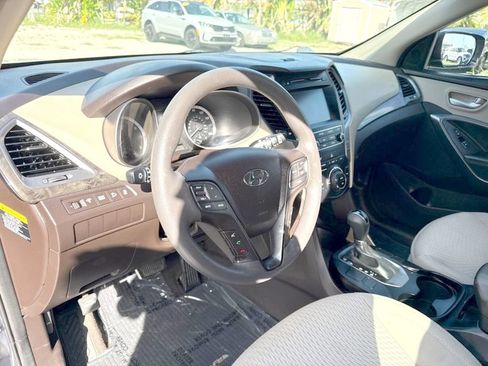 Used 2017 Hyundai Santa Fe Sport FWD image 10