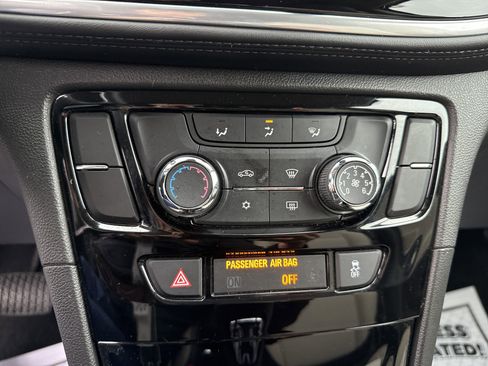 Used 2020 Buick Encore Preferred w/ Safety Package image 16