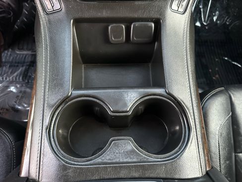 Used 2019 Chevrolet Suburban LT image 54