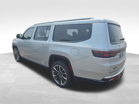Used 2023 Jeep Wagoneer L Series III w/ Premium Group I AWD/4WD image 33