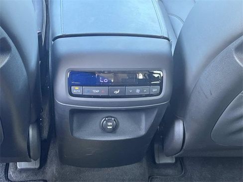 Used 2025 Hyundai Palisade SEL image 18