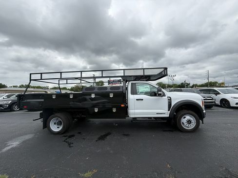 Used 2024 Ford F550 4x4 Regular Cab Super Duty image 2