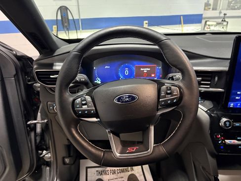 Used 2023 Ford Explorer ST w/ Equipment Group 401A image 14