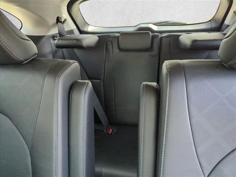 New 2026 Toyota Highlander Platinum AWD/4WD image 23
