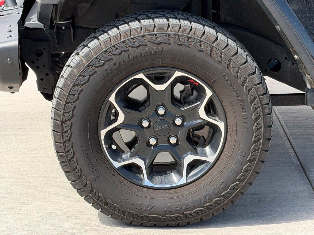 Used 2023 Jeep Wrangler Unlimited Rubicon AWD/4WD image 12