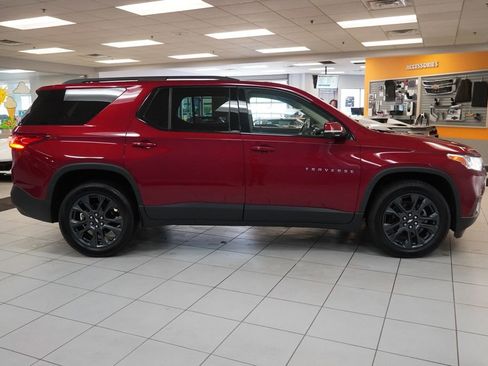 Used 2020 Chevrolet Traverse RS w/ LPO, Floor Liner Package FWD image 7