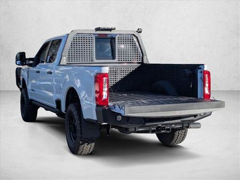 New 2026 Ford F250 XLT w/ FX4 Off-Road Package image 9