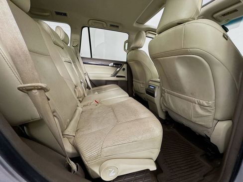 Used 2015 Lexus GX 460 Luxury image 37