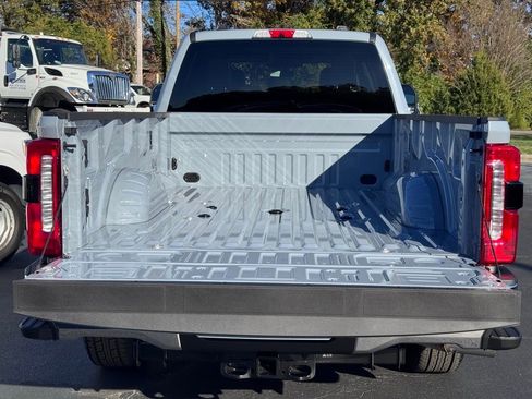 New 2026 Ford F350 Lariat image 43