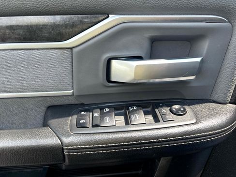 Used 2019 RAM 2500 Big Horn image 21