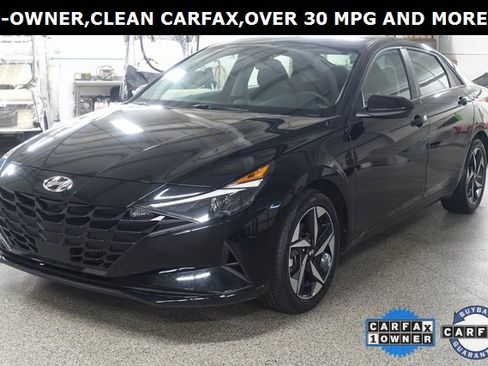 Used 2023 Hyundai Elantra SEL w/ Convenience Package image 3