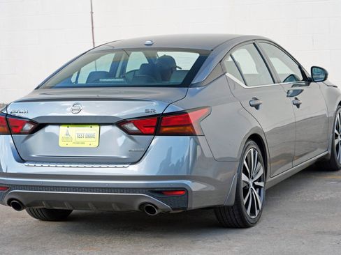 Used 2021 Nissan Altima 2.0 SR FWD image 47