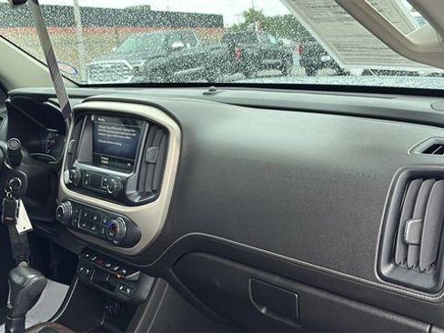 Used 2021 GMC Canyon Denali image 29
