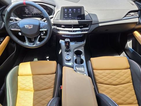 Used 2026 Cadillac CT4 V Blackwing w/ Driver Assist Package RWD image 11