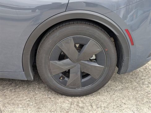 Used 2025 Toyota Prius LE image 8