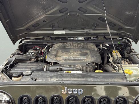 Used 2016 Jeep Wrangler Sport image 18