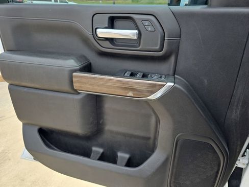 Used 2023 Chevrolet Silverado 2500 LT AWD/4WD image 27
