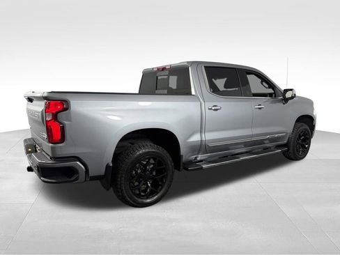 Used 2024 Chevrolet Silverado 1500 High Country w/ High Country Premium Package AWD/4WD image 7