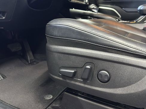 Used 2023 Kia Telluride S image 11