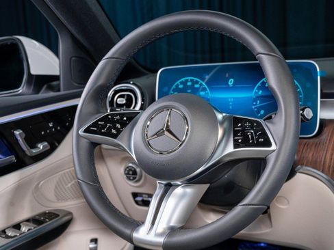 Certified 2025 Mercedes-Benz C 300 Sedan image 19