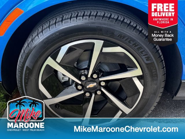 Used 2024 Chevrolet Equinox EV LT FWD image 1