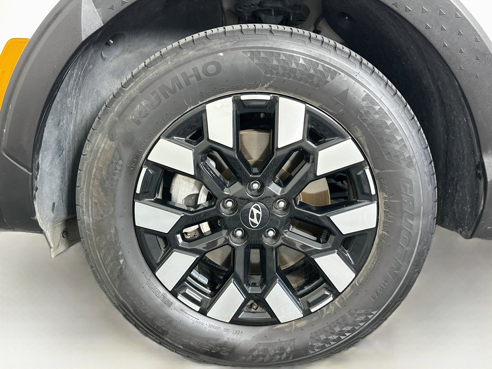 Used 2025 Hyundai Santa Cruz SEL AWD/4WD image 11